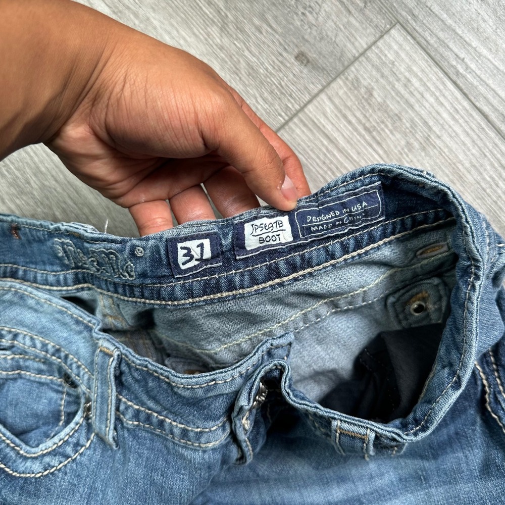 Miss Me Bootcut Jeans Size 31 Embellished Cross Pockets Medium Wash Y2K lowrise - Picture 5 of 8